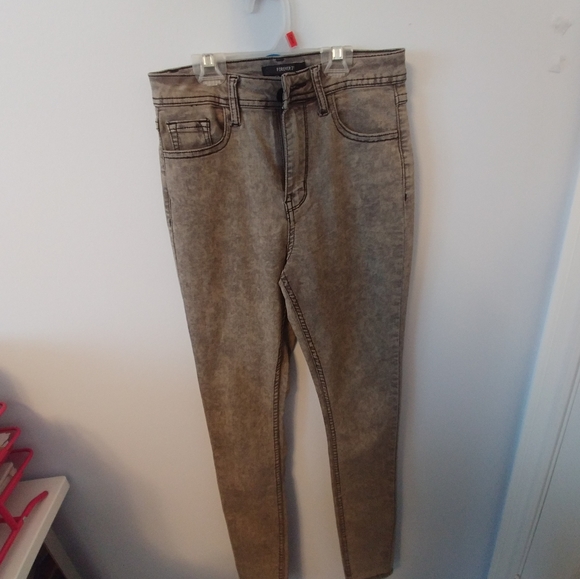 💓10/ $50💓: Grey acid wash jeggings - Picture 1 of 3